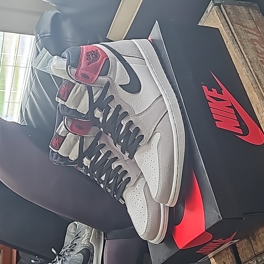 Retro Jordan 1 High OG 'Smoke Grey' sz 12.5